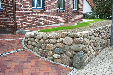 Natursteinmauern