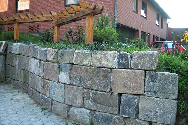 Natursteinmauern